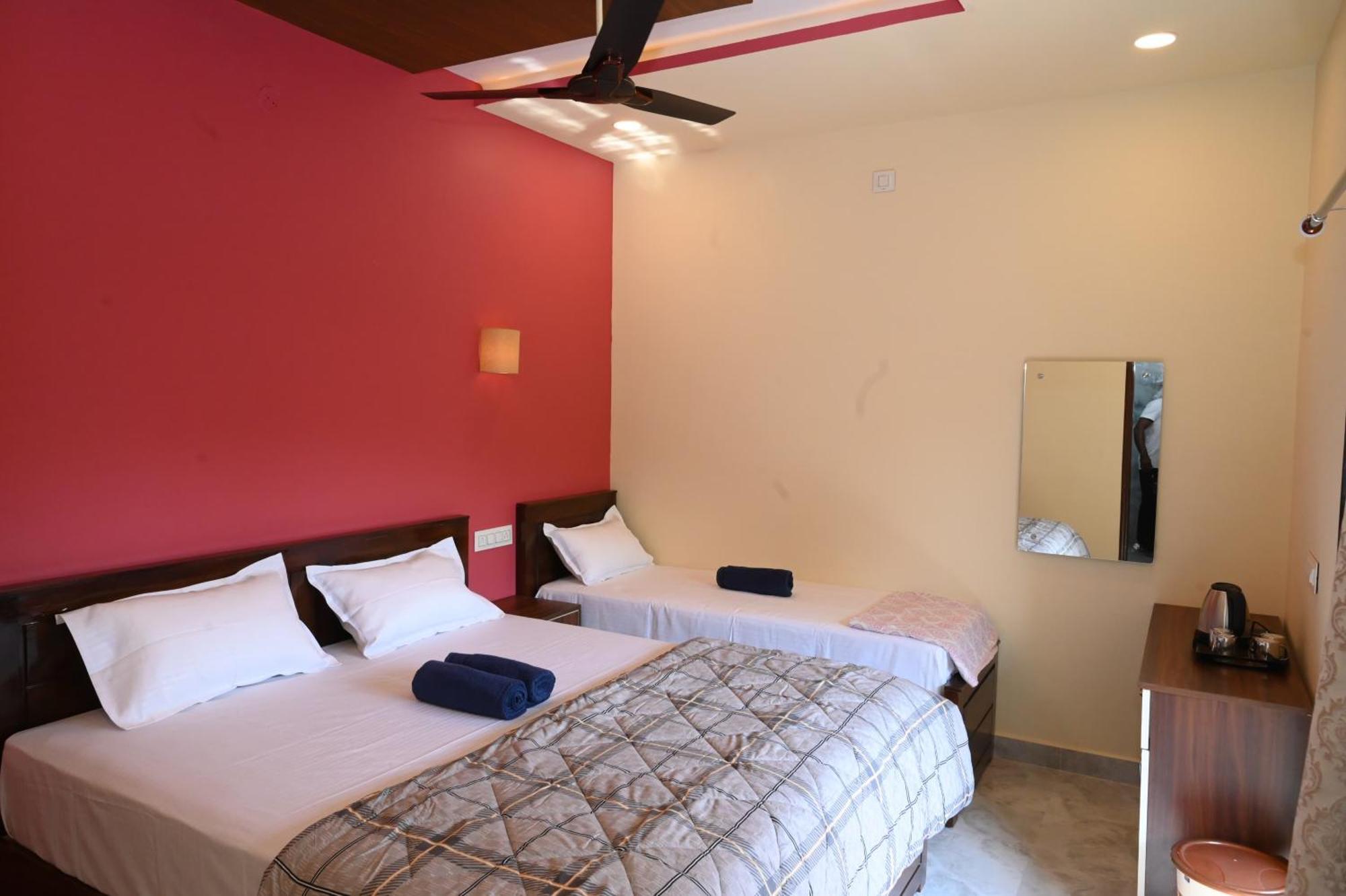 Dream Hampi Villa & Home Stay エクステリア 写真