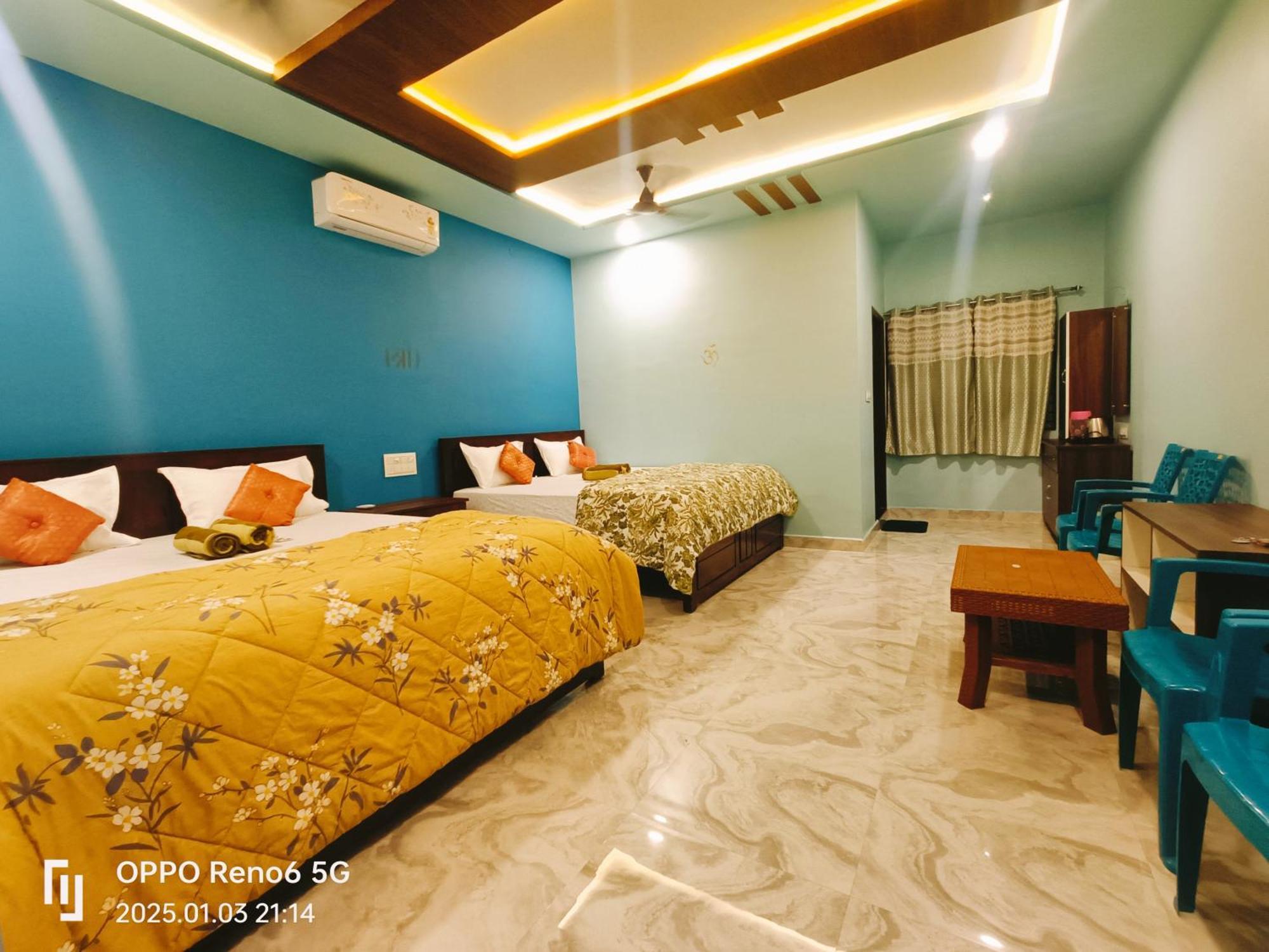 Dream Hampi Villa & Home Stay エクステリア 写真