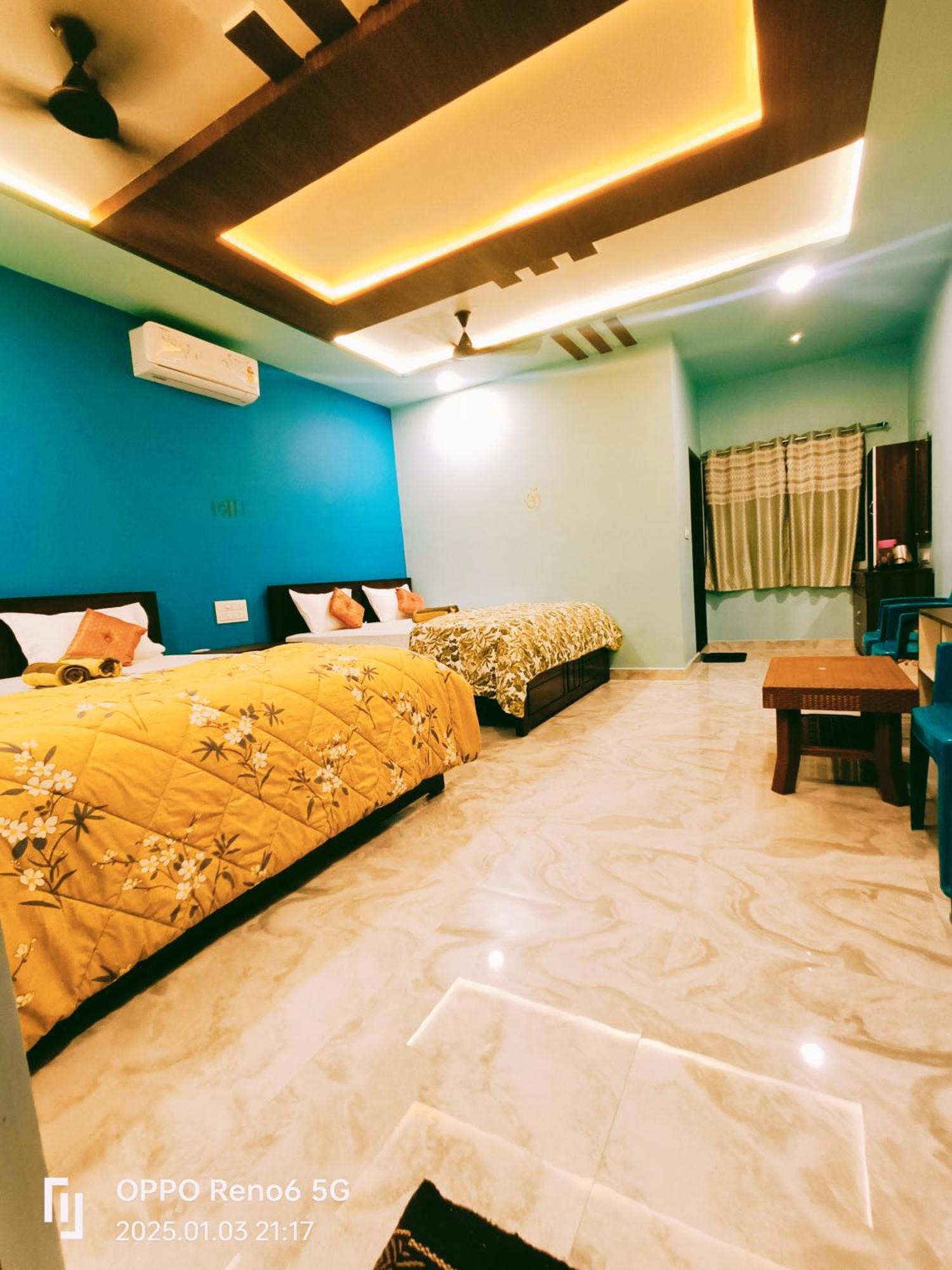 Dream Hampi Villa & Home Stay エクステリア 写真