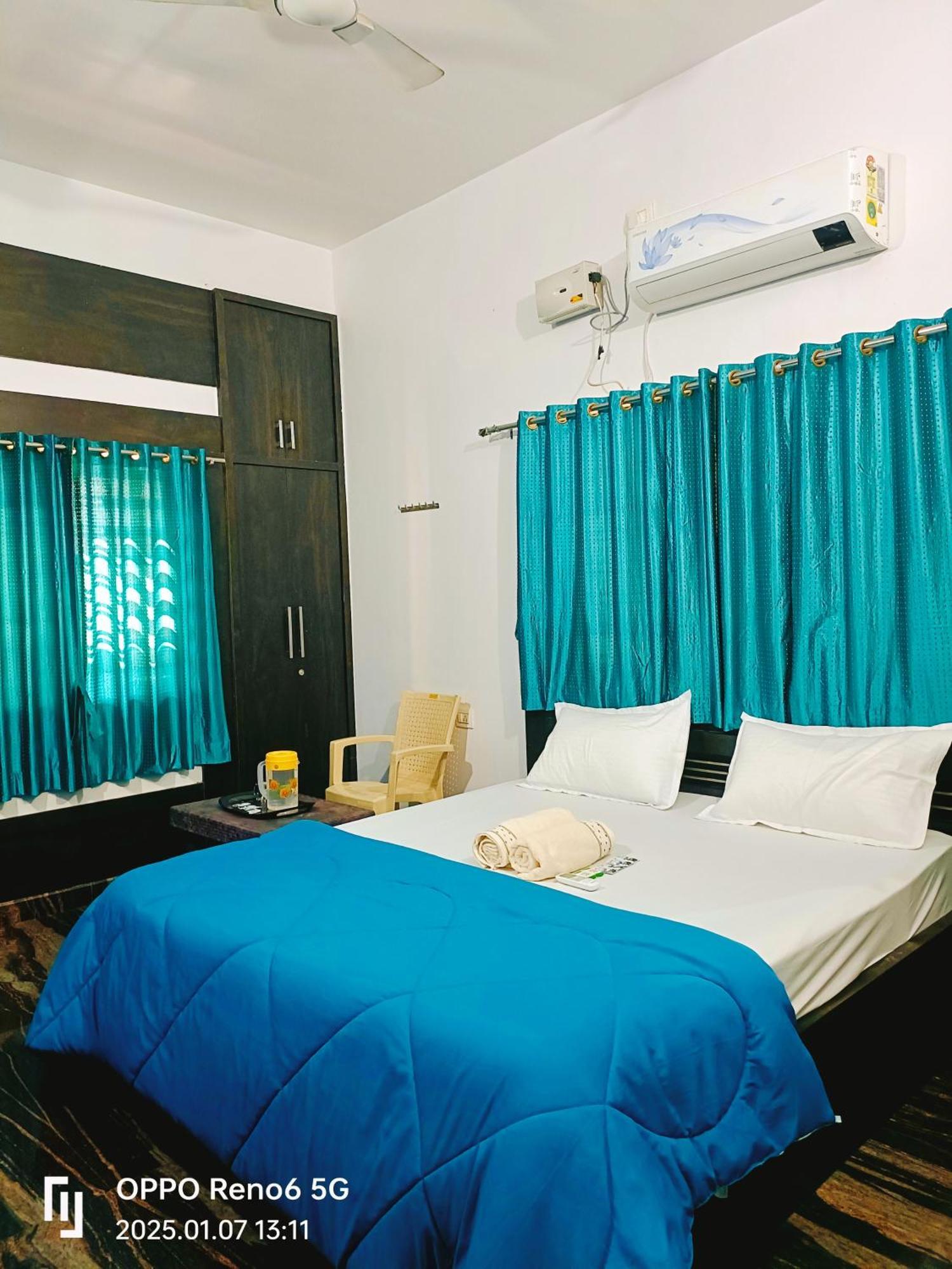 Dream Hampi Villa & Home Stay エクステリア 写真