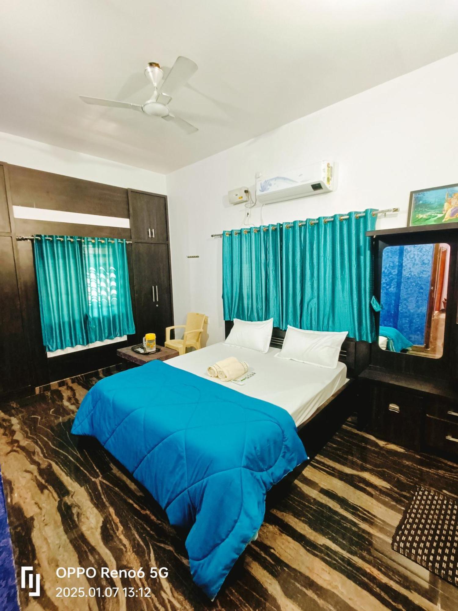 Dream Hampi Villa & Home Stay エクステリア 写真